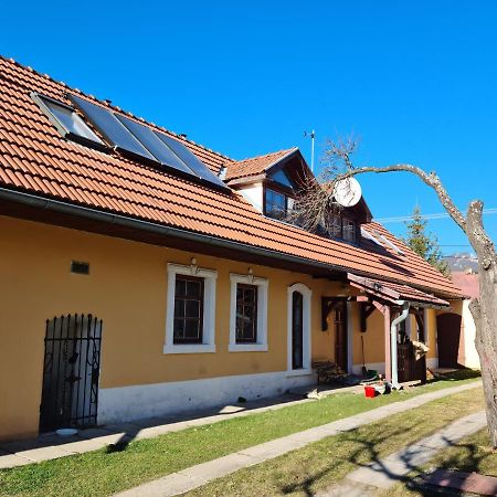 Penzión Larix Blatnica Exterior foto